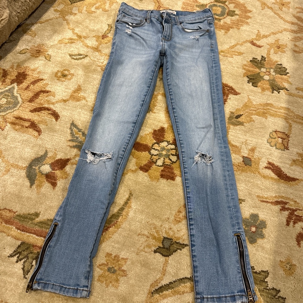 Banana republic Women's Blue Distressed Jeans